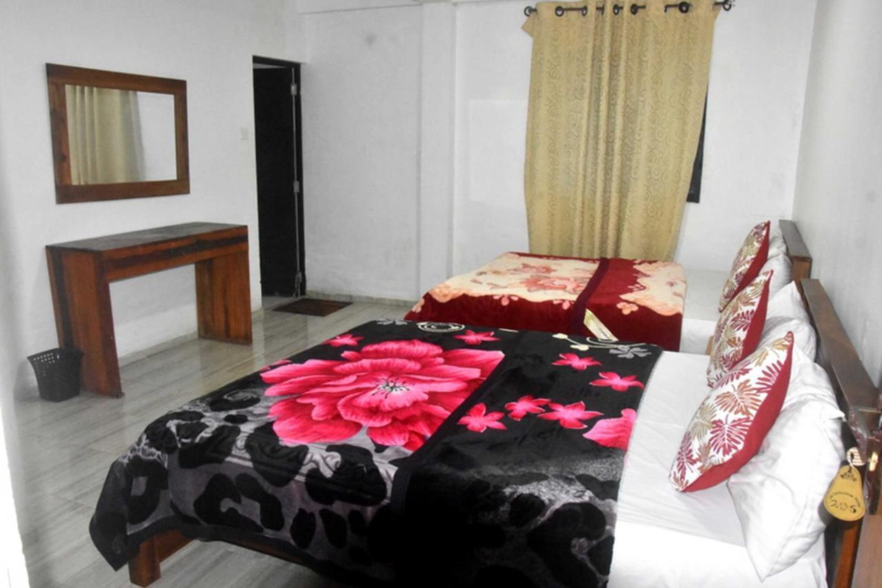 Unique View Nuwaraeliya Nuwara Eliya Exterior photo